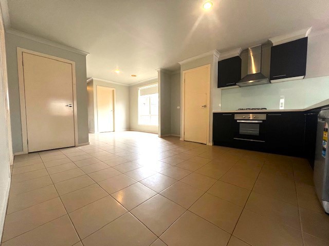 77 Hamish Drive, Tarneit, VIC 3029, Tarneit - Thumbnail 5