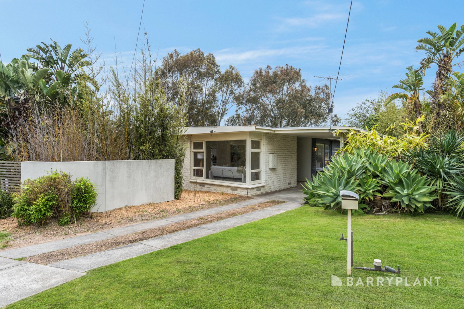 77 James Street, Belmont - Image 1