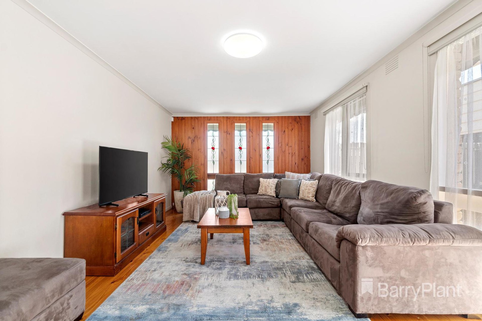77 Mill Park Drive, Mill Park, VIC 3082, Mill Park - Thumbnail 2