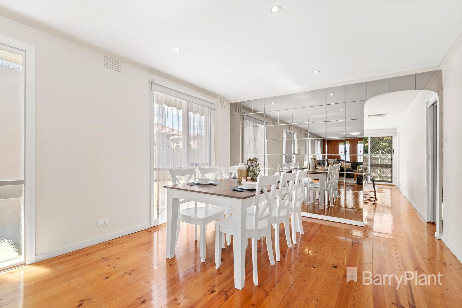 77 Mill Park Drive, Mill Park, VIC 3082, Mill Park - Thumbnail 3