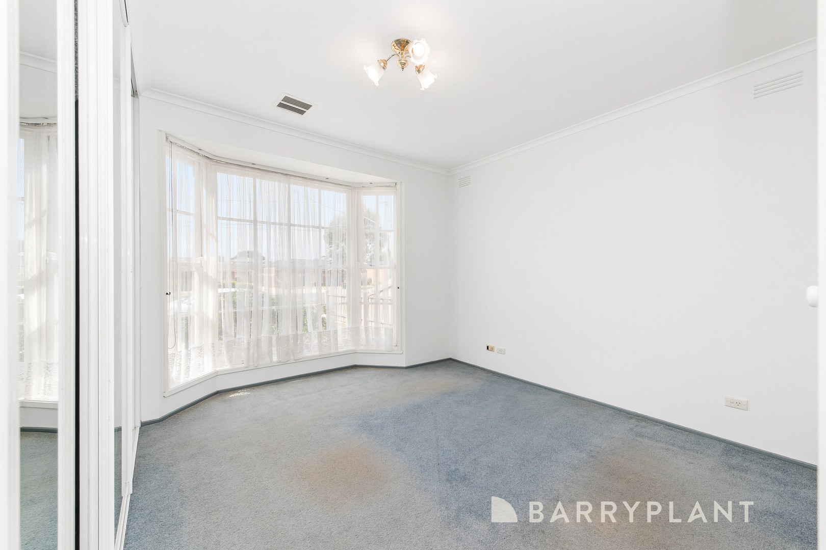 77 Mossfiel Drive, Hoppers Crossing, VIC 3029, Hoppers Crossing - Thumbnail 3