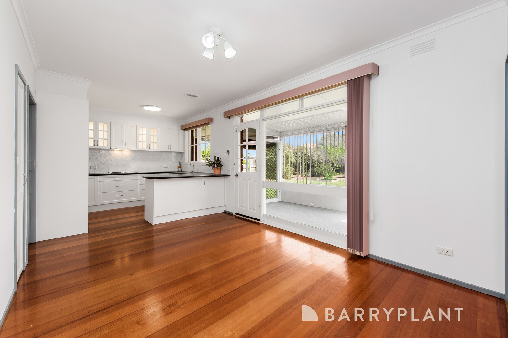 77 Mossfiel Drive, Hoppers Crossing, VIC 3029, Hoppers Crossing - Thumbnail 8