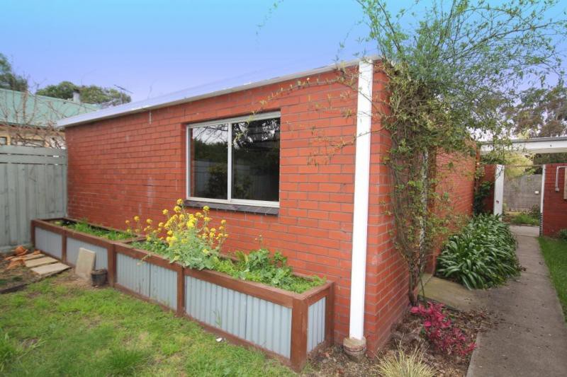 77 North Valley Road, Highton, VIC 3216, Highton - Thumbnail 5