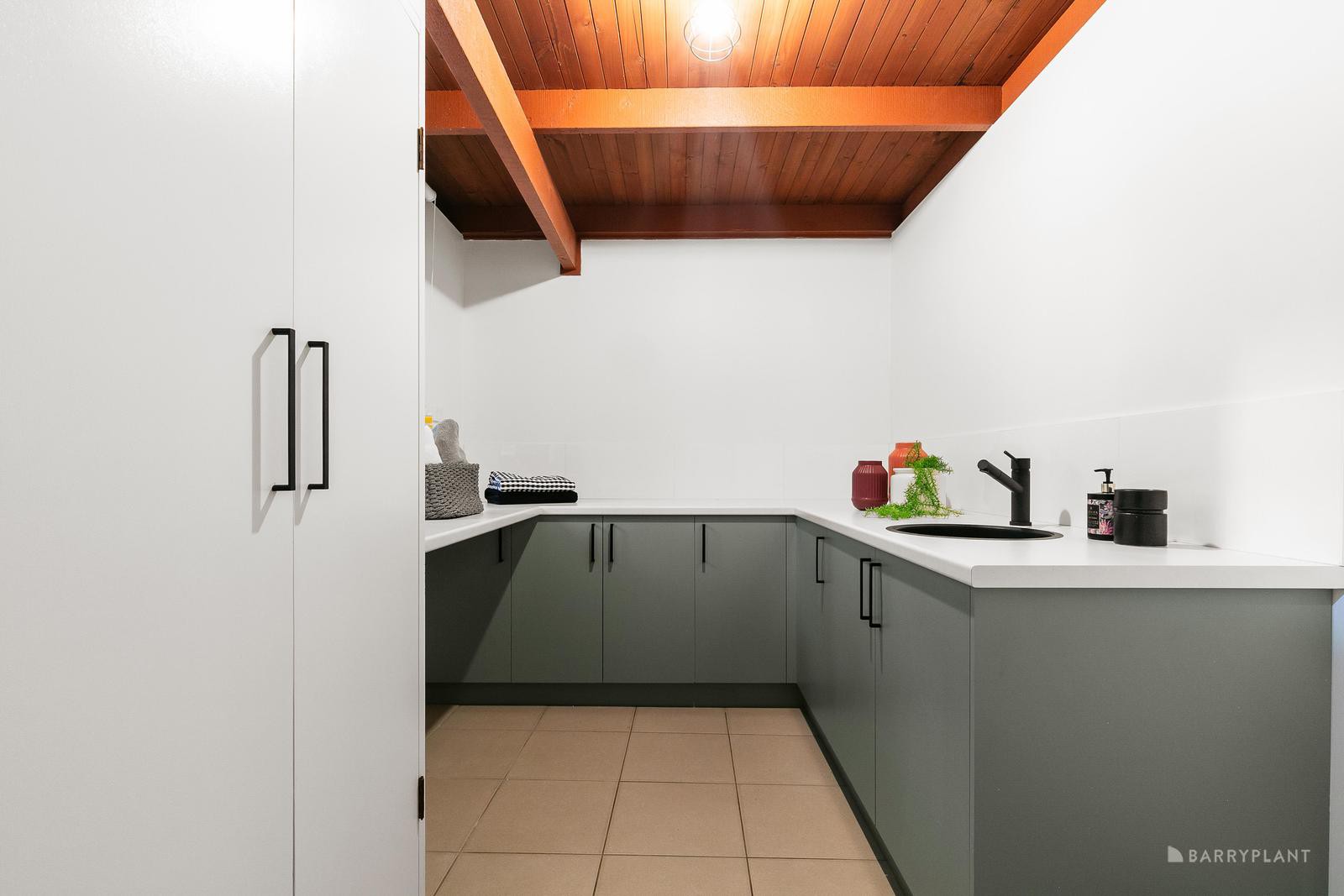 77 Orchard Avenue, Eltham North, VIC 3095, Eltham North - Thumbnail 7
