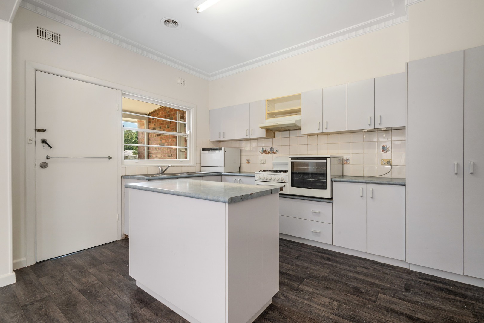 77 Ormond Road, East Geelong, VIC 3219, East Geelong - Thumbnail 6