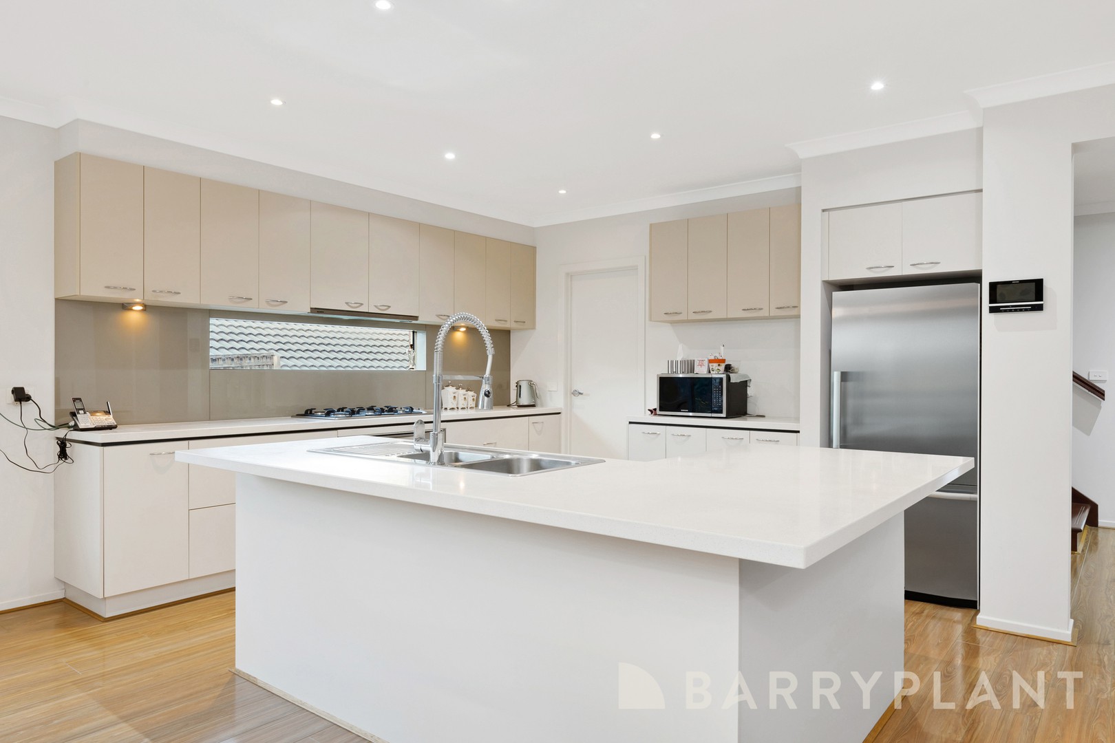 77 Queens Gardens, Bundoora, VIC 3083, Bundoora - Thumbnail 3