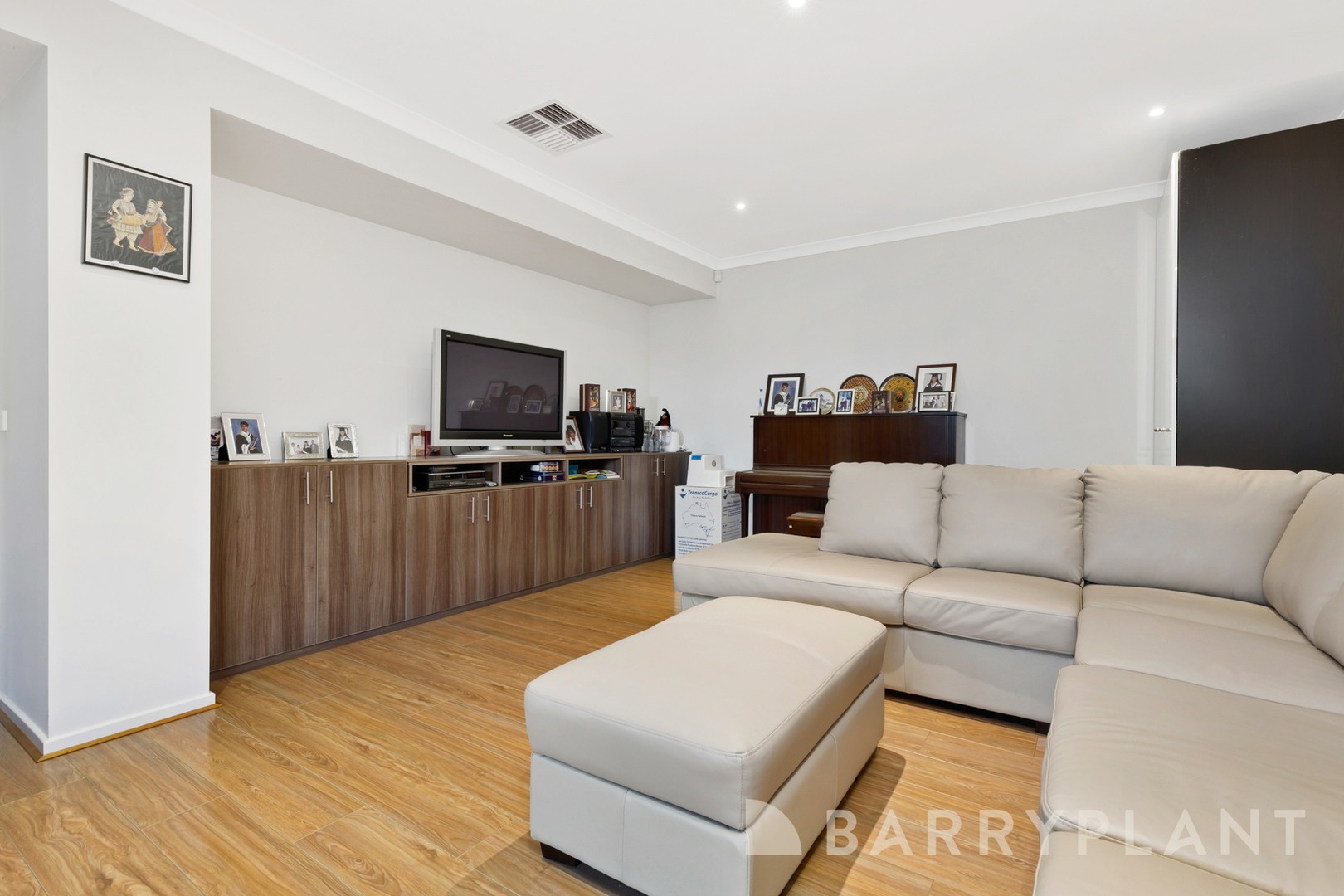 77 Queens Gardens, Bundoora, VIC 3083, Bundoora - Thumbnail 7
