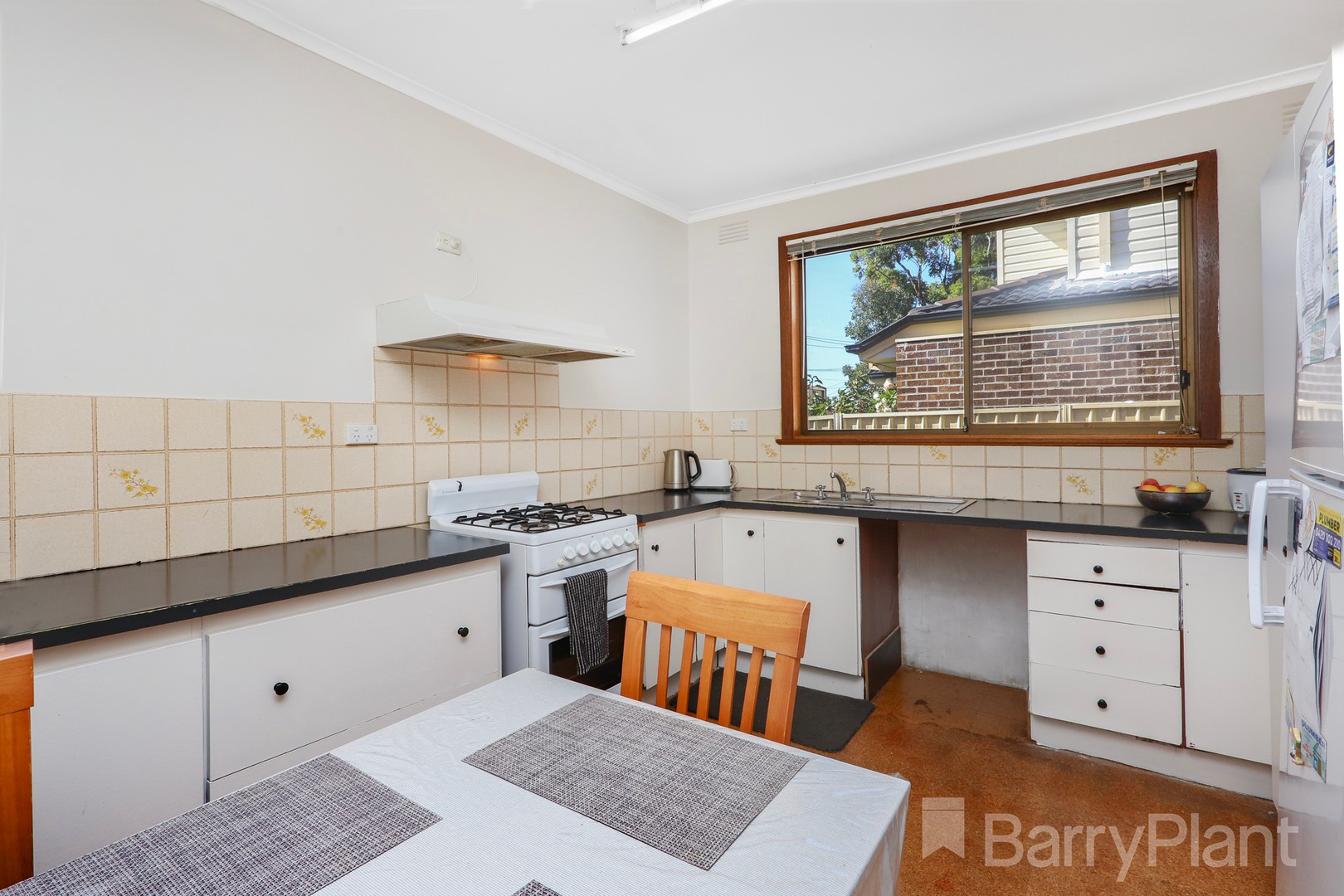 77 Ridgeway Parade, Sunshine West, VIC 3020, Sunshine West - Thumbnail 2