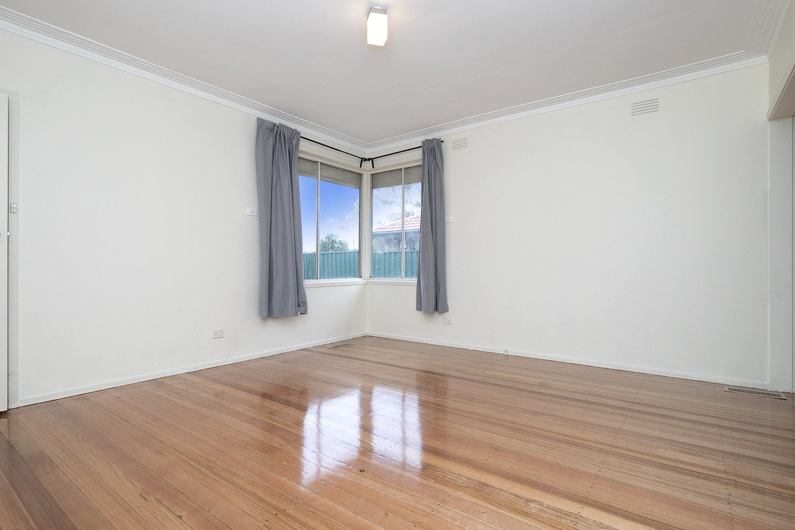 77 St Albans Road, St Albans, VIC 3021, St Albans - Thumbnail 2