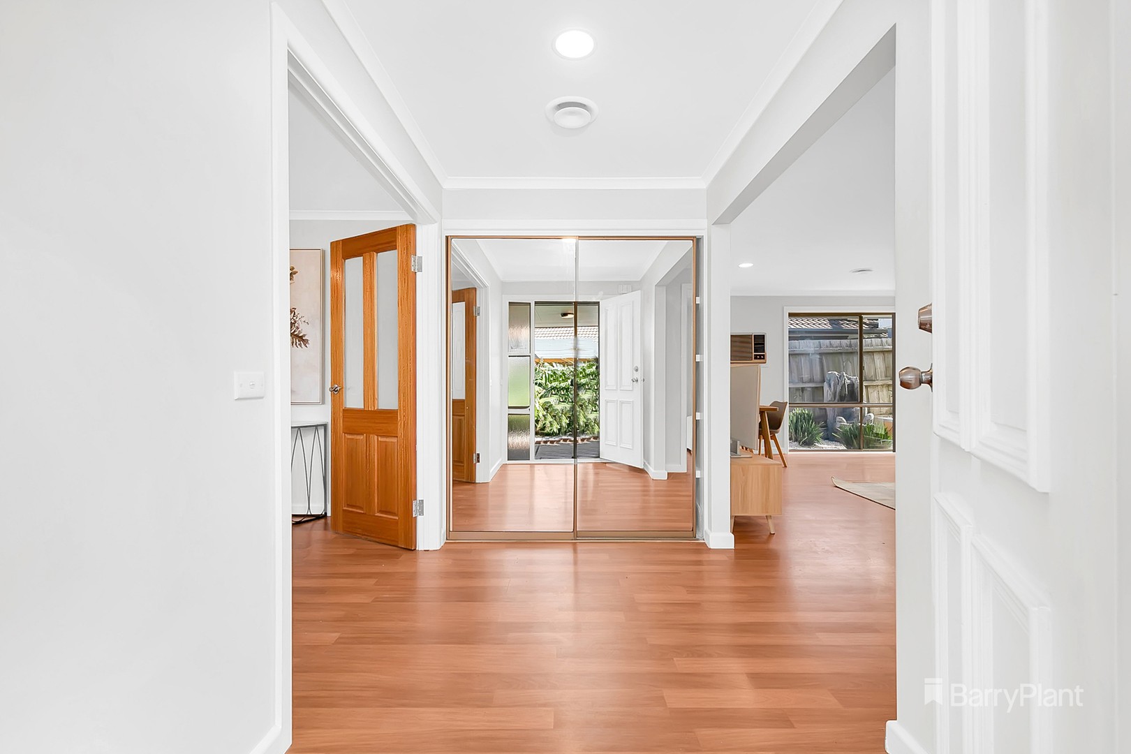 77 Thompson Circuit, Mill Park, VIC 3082, Mill Park - Thumbnail 6