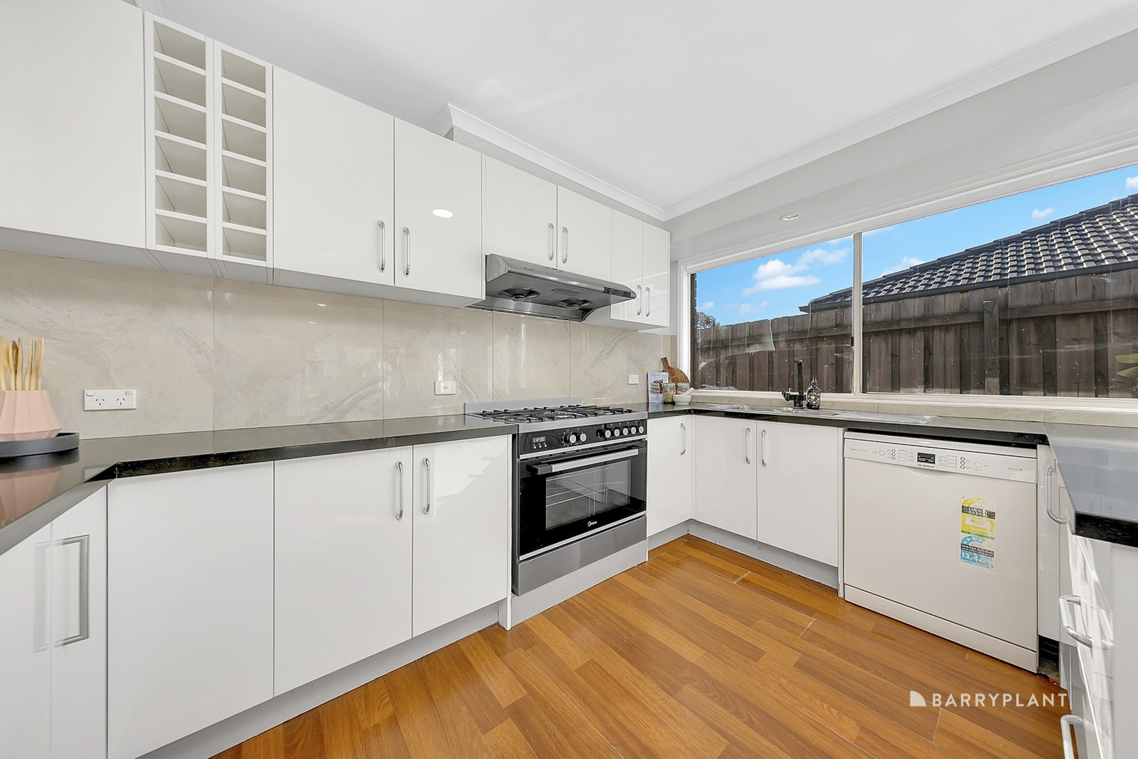 77 Thompson Circuit, Mill Park, VIC 3082, Mill Park - Thumbnail 7