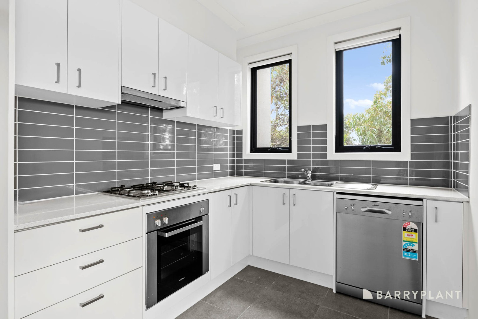 78 Heather Grove, Clyde North, VIC 3978, Clyde North - Thumbnail 2