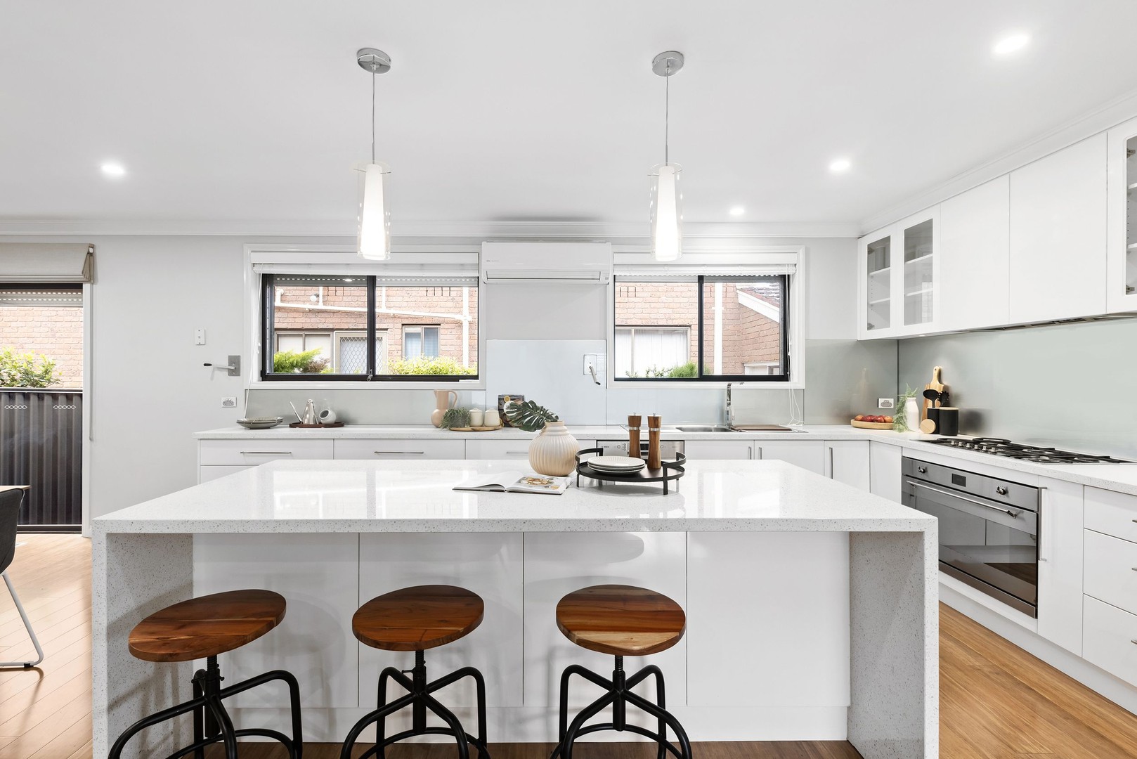 78 Riviera Road, Avondale Heights, VIC 3034, Avondale Heights - Thumbnail 4