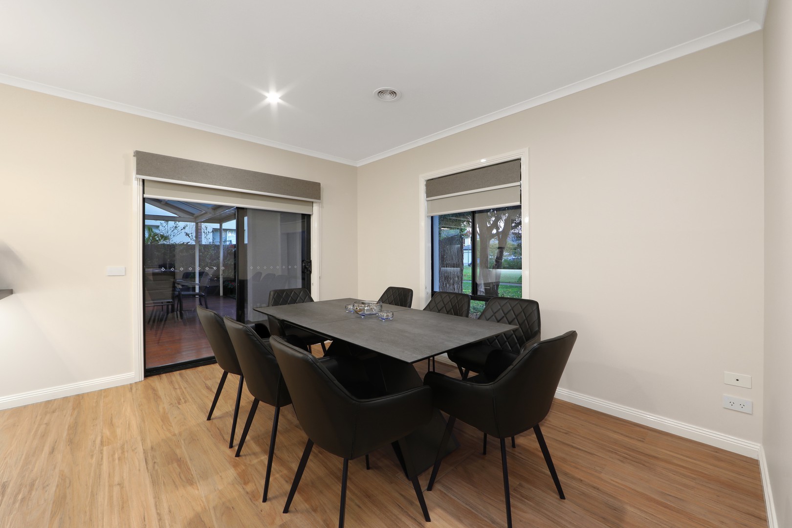 78 Sovereign Manors Crescent, Rowville, VIC 3178, Rowville - Thumbnail 4