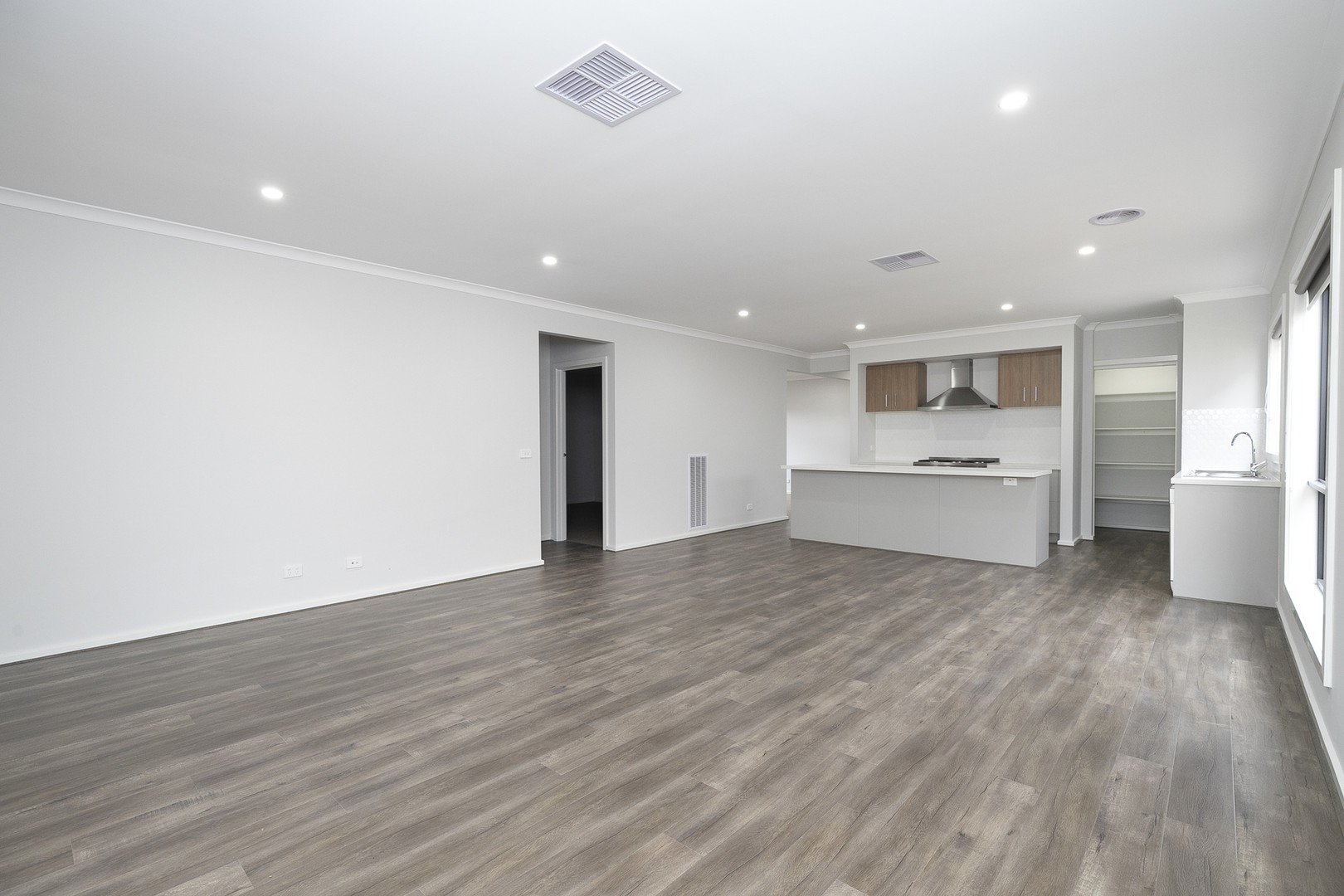 78 Verona Crescent, Fraser Rise, VIC 3336, Fraser Rise - Thumbnail 2