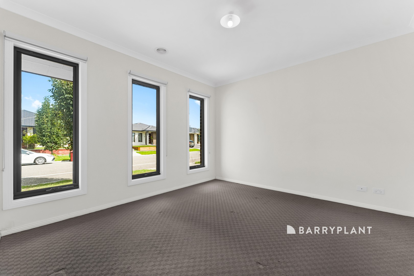 79 Clydevale Avenue, Clyde North, VIC 3978, Clyde North - Thumbnail 4
