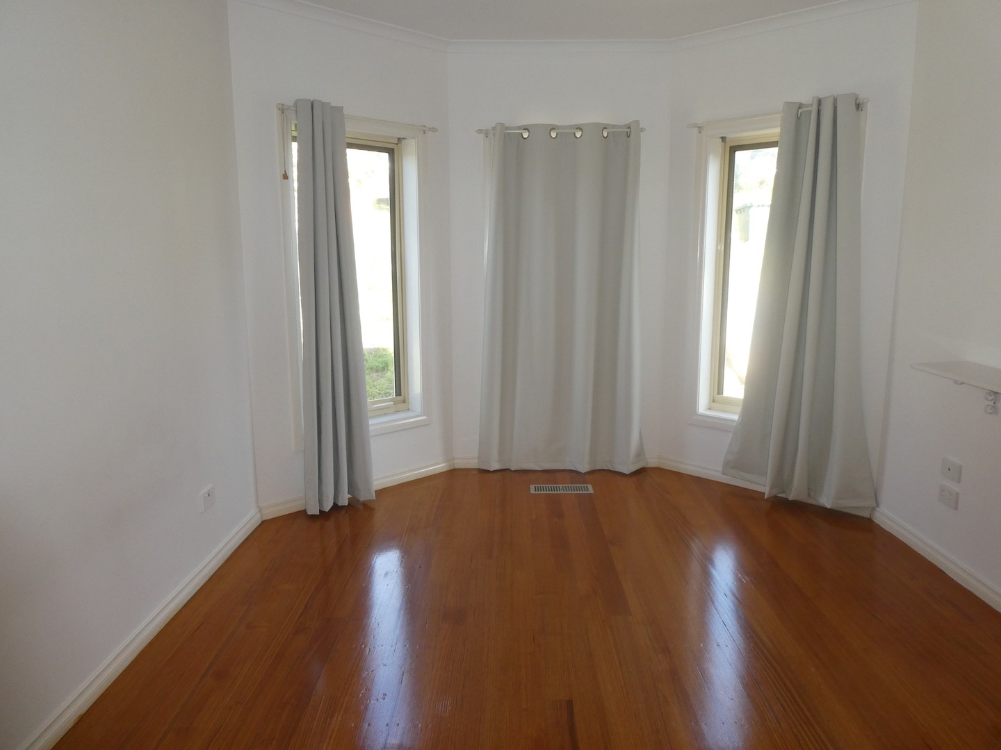 79 Fullbrook Drive, Sunbury, VIC 3429, Sunbury - Thumbnail 4