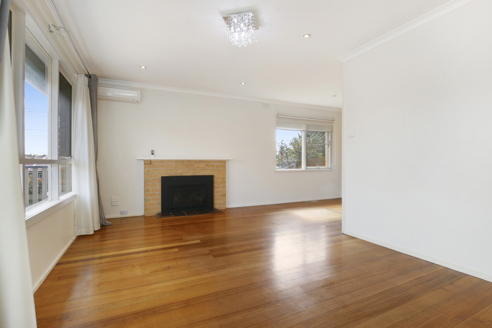 79 Sainsbury Avenue, Greensborough, VIC 3088, Greensborough - Thumbnail 2