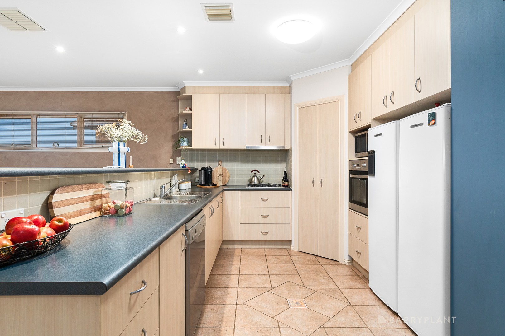 79 Tournament Drive, Sanctuary Lakes, VIC 3030, Point Cook - Thumbnail 4