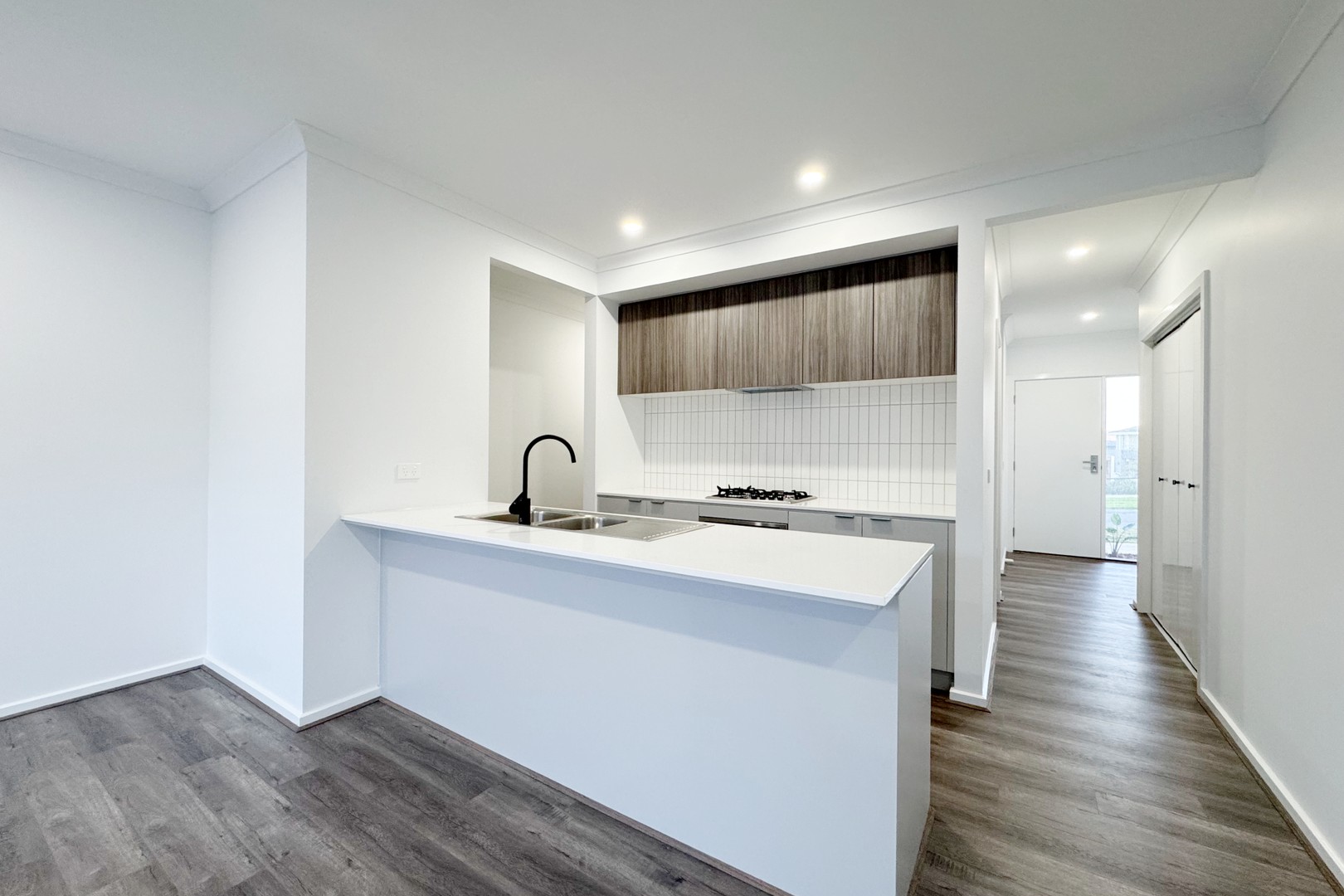 7B Masquerade Road, Berwick, VIC 3806, Berwick - Thumbnail 2