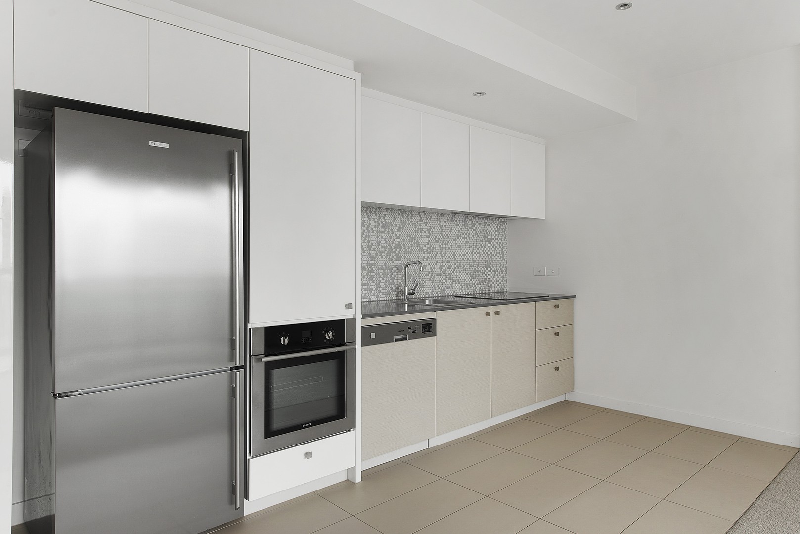 7C/8 Waterside  Place, Docklands, VIC 3008, Docklands - Thumbnail 2