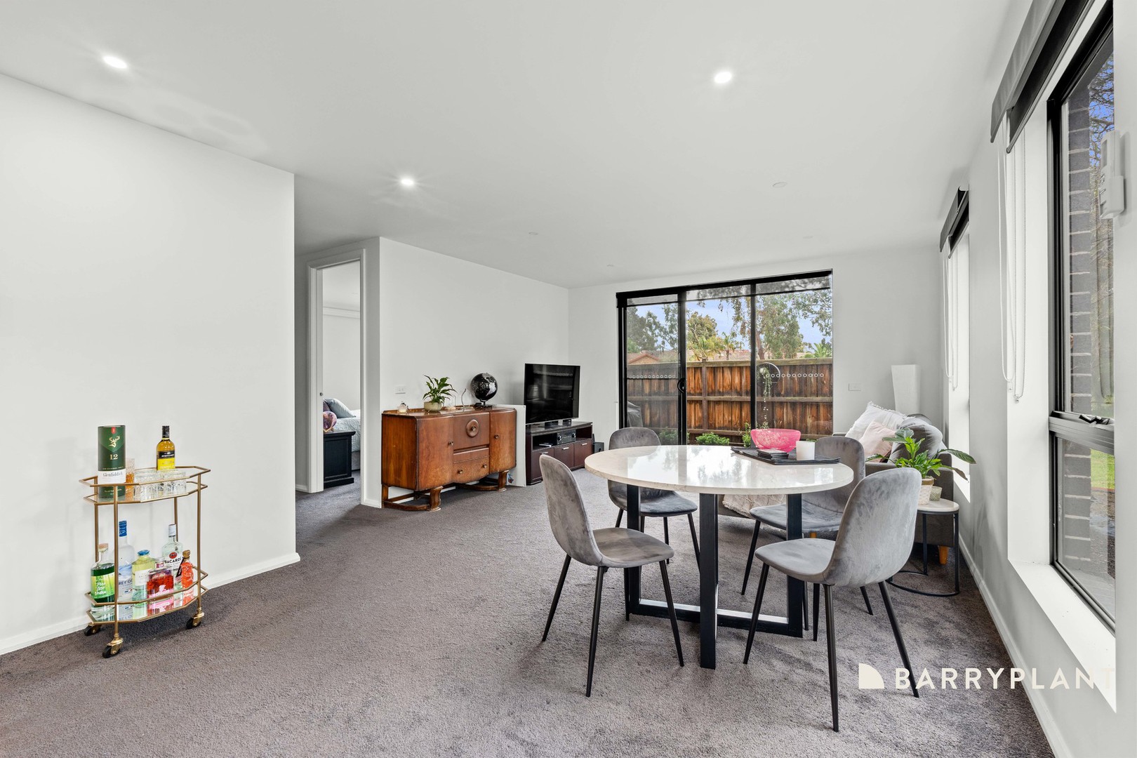 8/1 Vangelica Way, South Morang, VIC 3752 - Thumbnail 2 - 06/10/2026