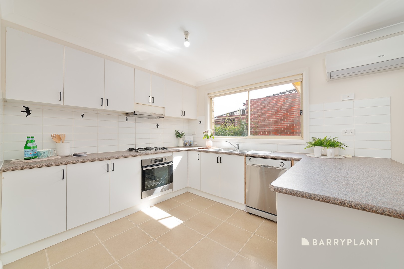 8/10 Shankland Boulevard, Meadow Heights, VIC 3048, Meadow Heights - Thumbnail 3