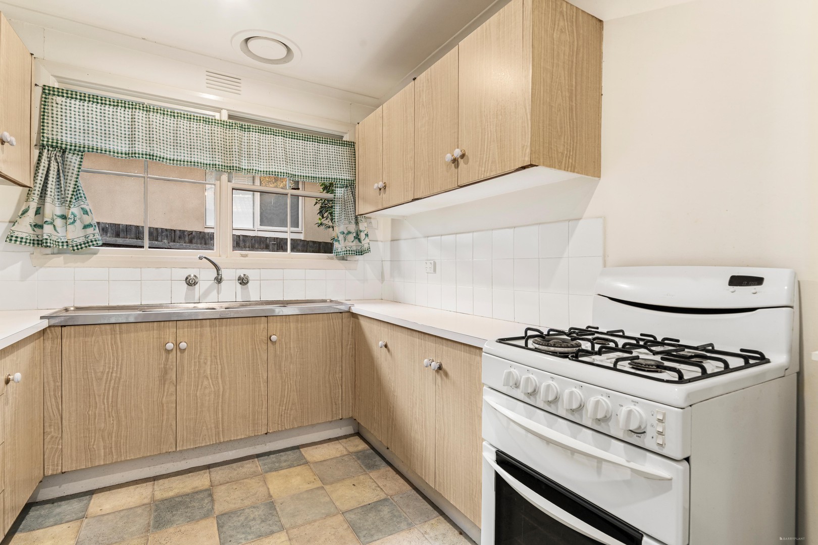 8/14-16 Masons Road, Blackburn, VIC 3130, Blackburn - Thumbnail 4