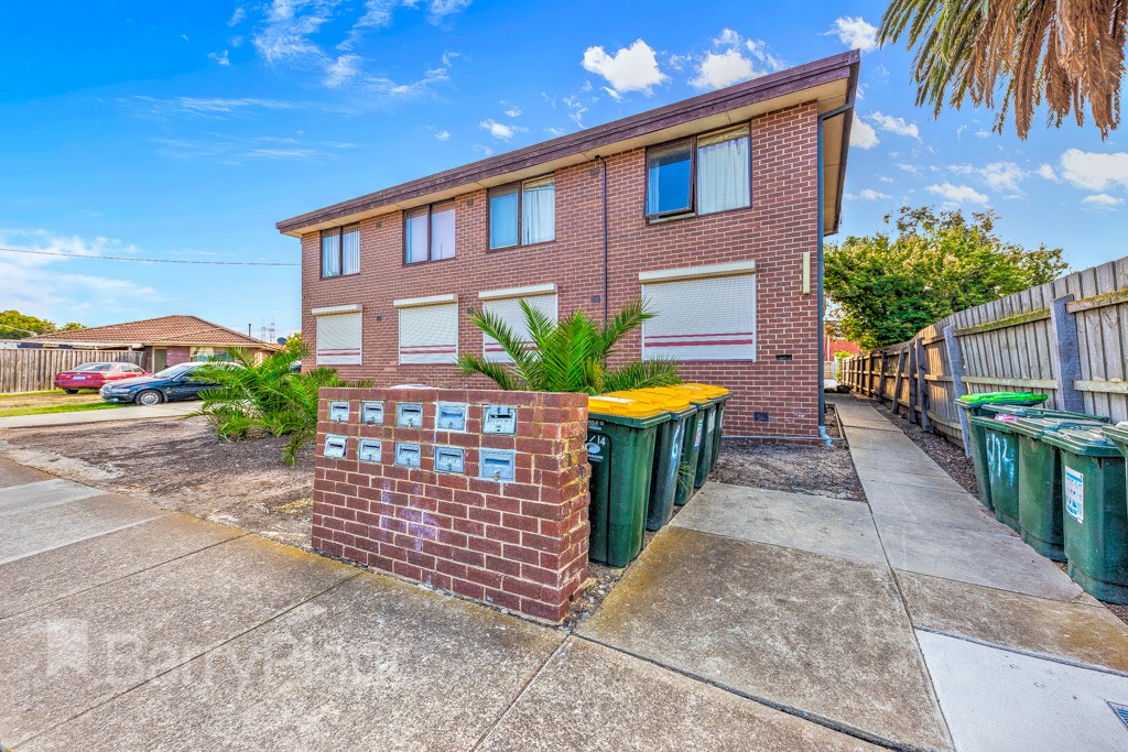 8/14 Percy Street, St Albans, VIC 3021, St Albans - Thumbnail 2