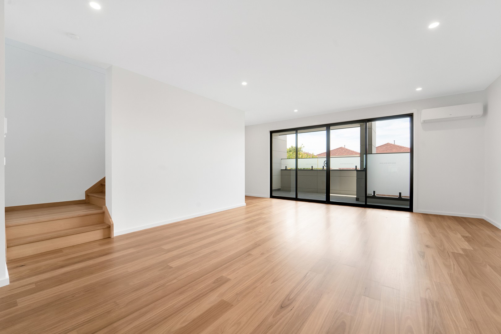 8/15-17 Kenilworth Street, Reservoir, VIC 3073, Reservoir - Thumbnail 4