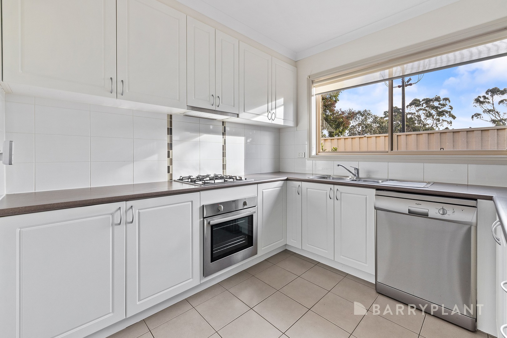 8/2-4 Bluehills Boulevard, Pakenham, VIC 3810 - Thumbnail 2 - 30/07/2026
