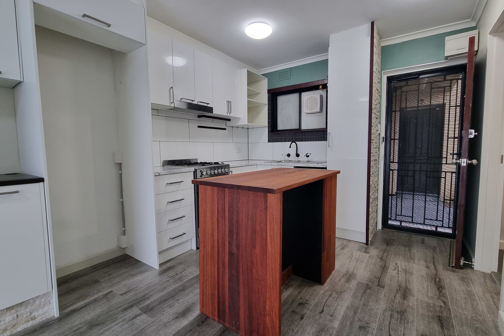 8/2 St Kinnord Street, Aberfeldie, VIC 3040, Aberfeldie - Thumbnail 2