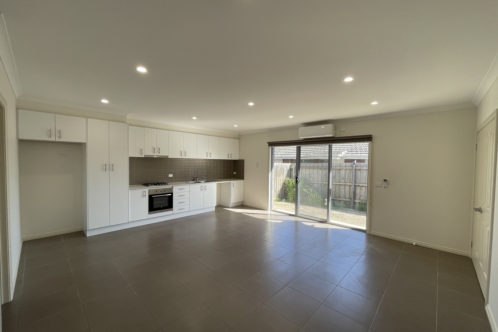 8/23 Olive Street, Reservoir, VIC 3073, Reservoir - Thumbnail 3
