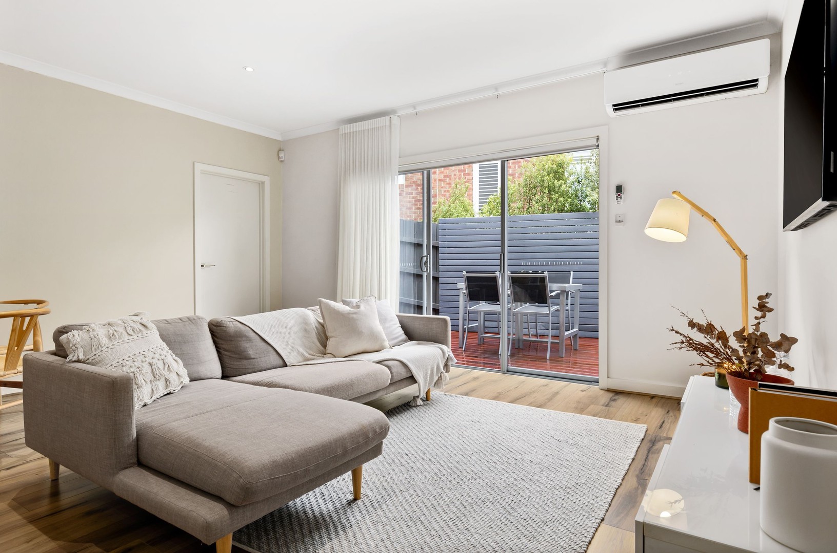 8/24 Laurence Avenue, Airport West, VIC 3042 - Thumbnail 2 - 11/03/2025