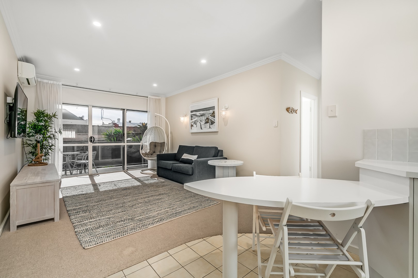8/241 EsplanadeHenley Beach, sa 5022  - Leased, Henley Beach - Thumbnail 4