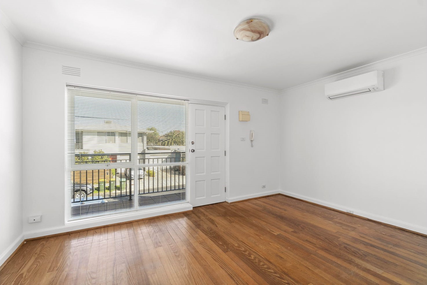 8/25 Hobart Road, Murrumbeena, VIC 3163, Murrumbeena - Thumbnail 2