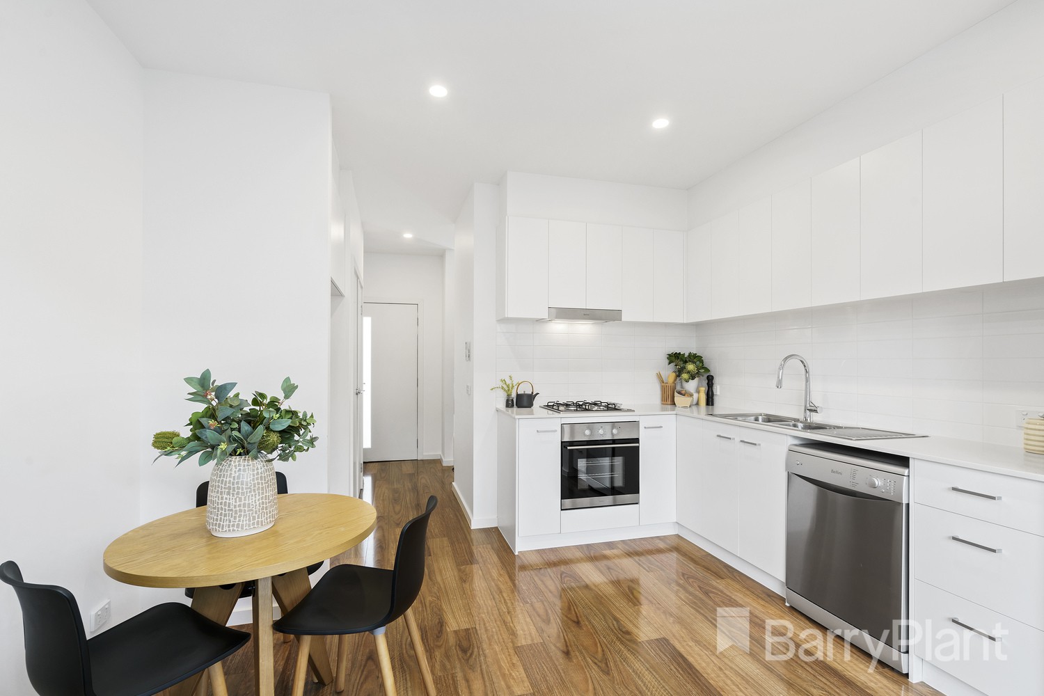 8/30 Blenheim Road, Newport, VIC 3015, Newport - Thumbnail 5