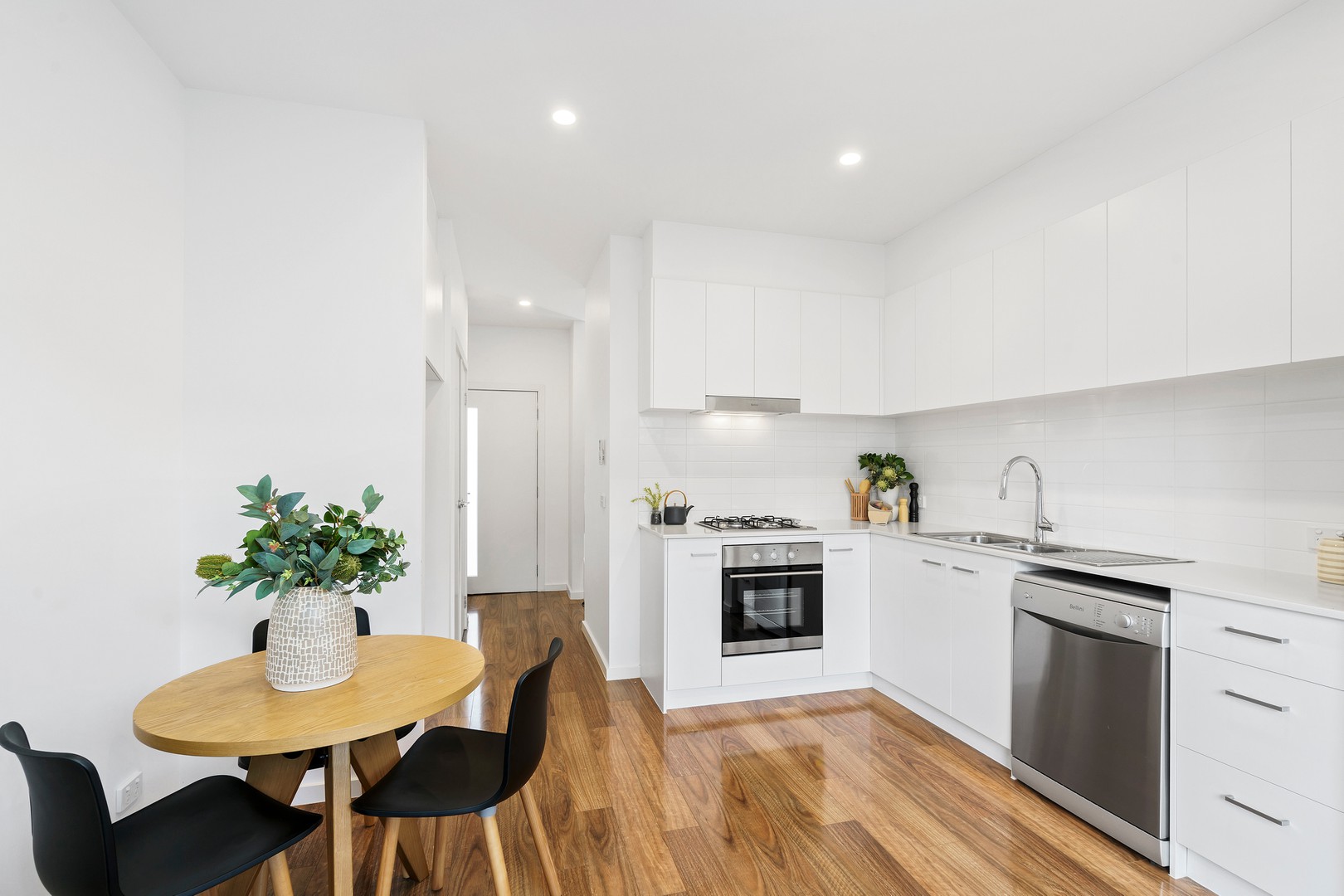 8/30 Blenheim Road, Newport, VIC 3015, Newport - Thumbnail 6