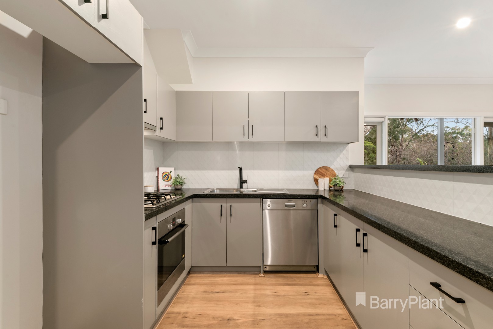 8/37 Wooddale Grove, Donvale, VIC 3111, Donvale - Thumbnail 2