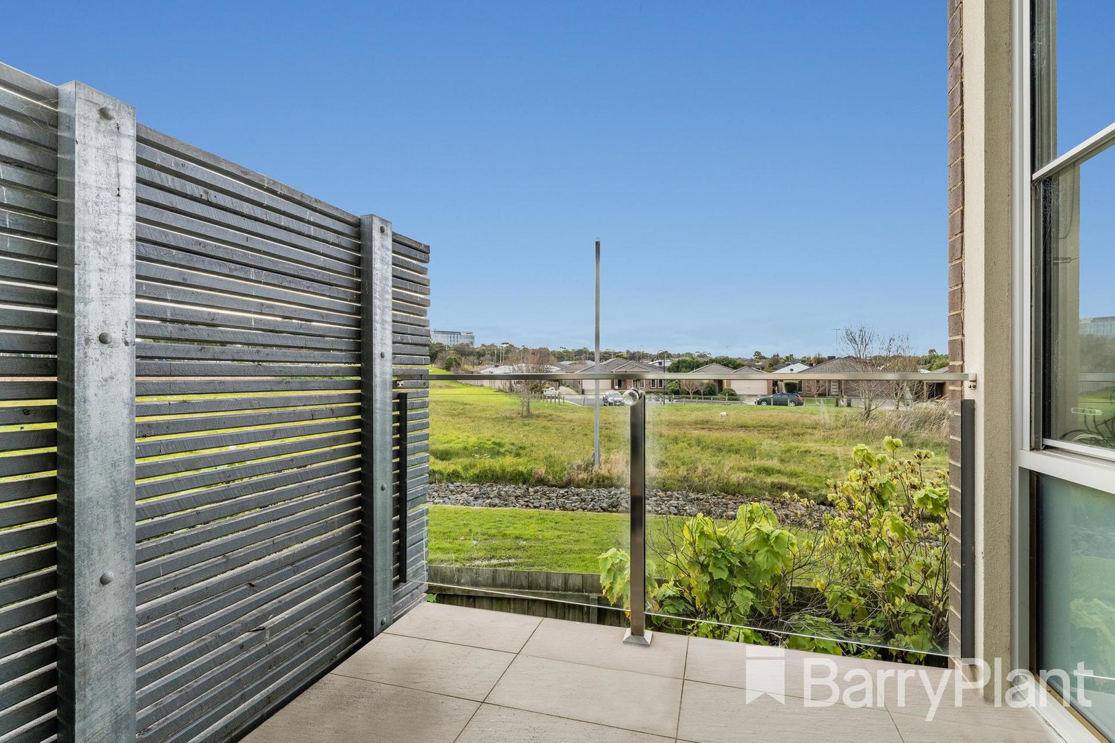 8/4 Ficinia MewsHighton, VIC 3216, Highton - Thumbnail 4
