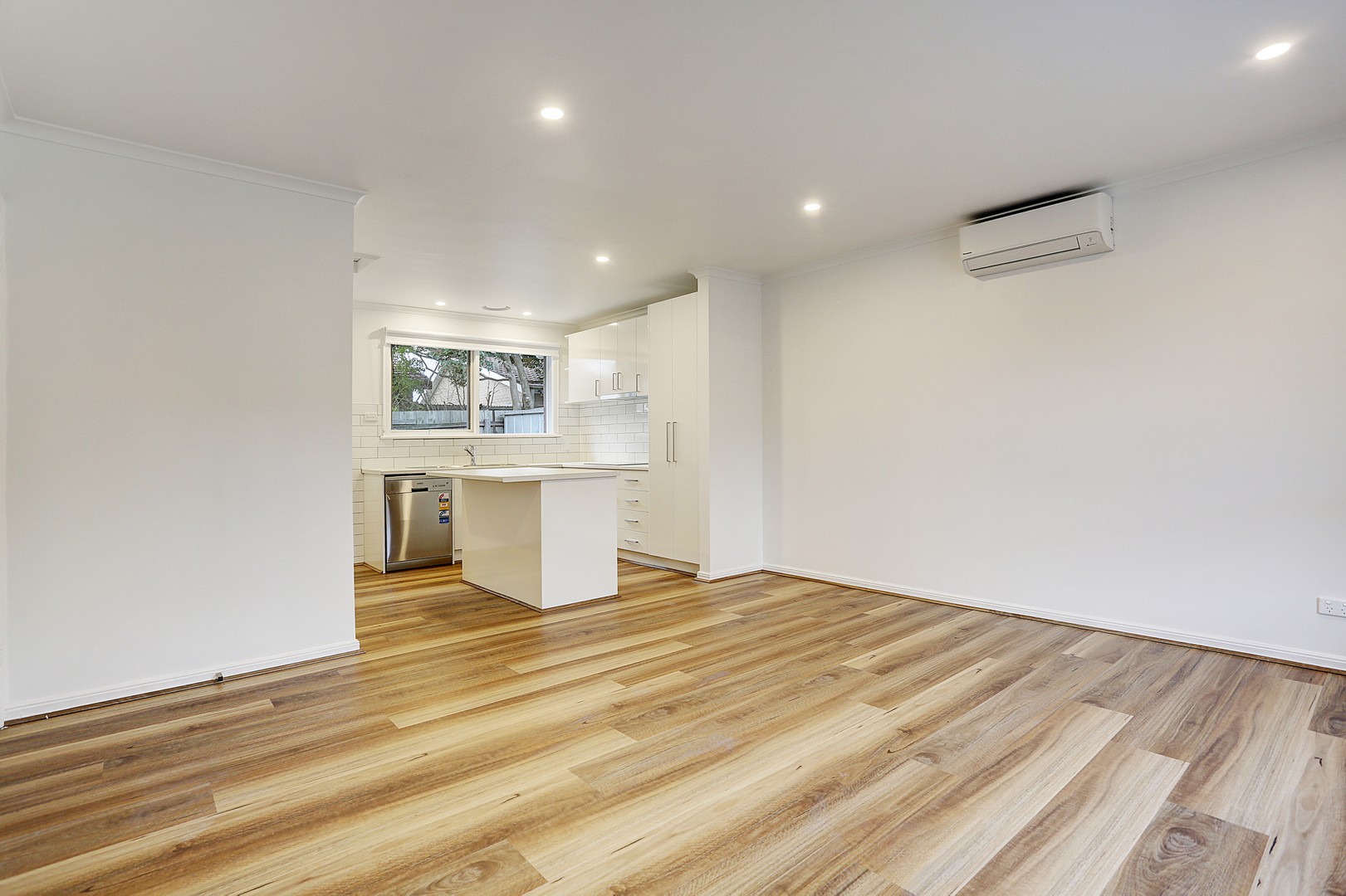 8/42 York Street, Bonbeach, VIC 3196 - Thumbnail 2 - 20/11/2023