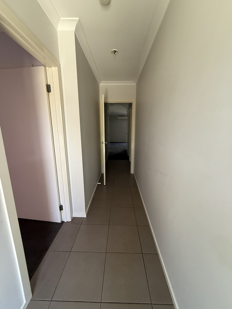 8/43 Darraweit Road, Wallan, VIC 3756, Wallan - Thumbnail 2