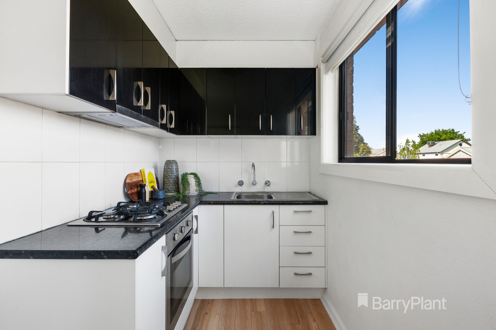 8/45 Woolton AvenueThornbury, VIC 3071, Thornbury - Thumbnail 2