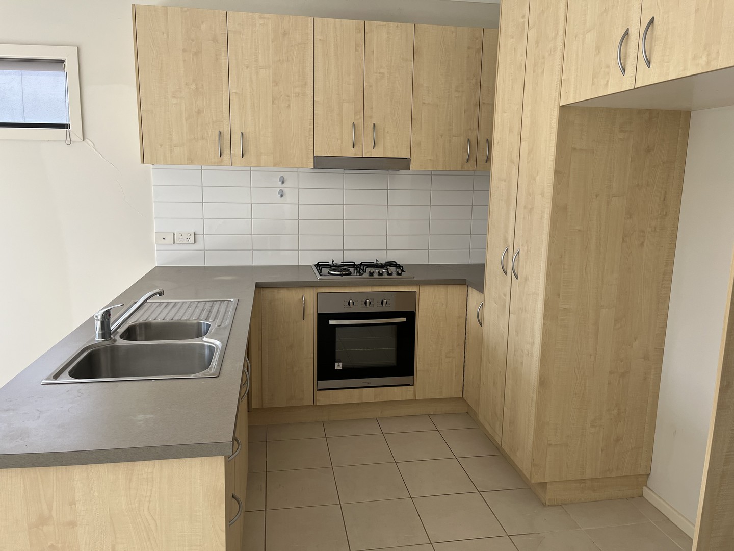 8/49-55 Rosella Avenue, Werribee, VIC 3030, Werribee - Thumbnail 2
