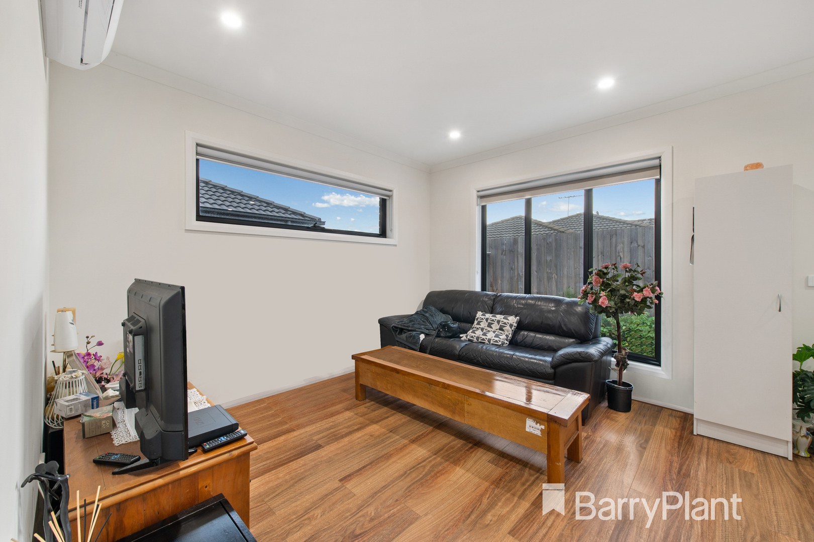 8/6 McKay Place, Melton South, VIC 3338, Melton South - Thumbnail 3