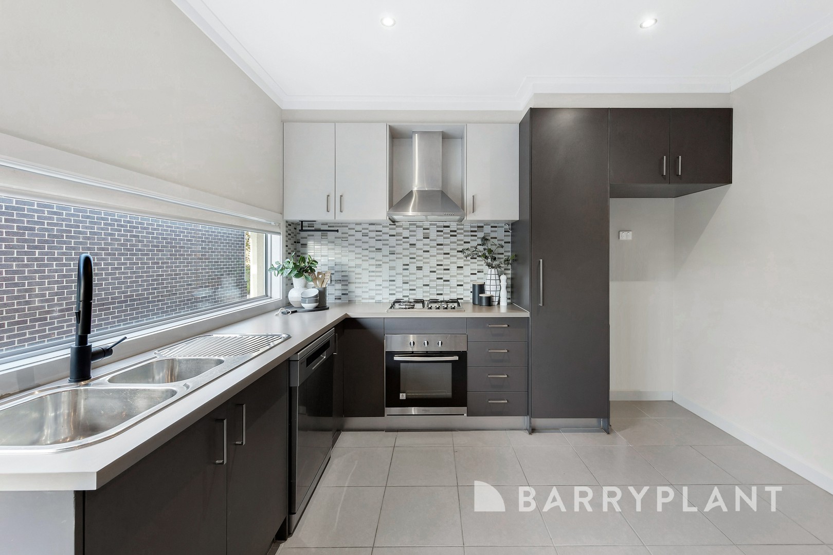 8/69-77 Lancefield Drive, Caroline Springs, VIC 3023, Caroline Springs - Thumbnail 5
