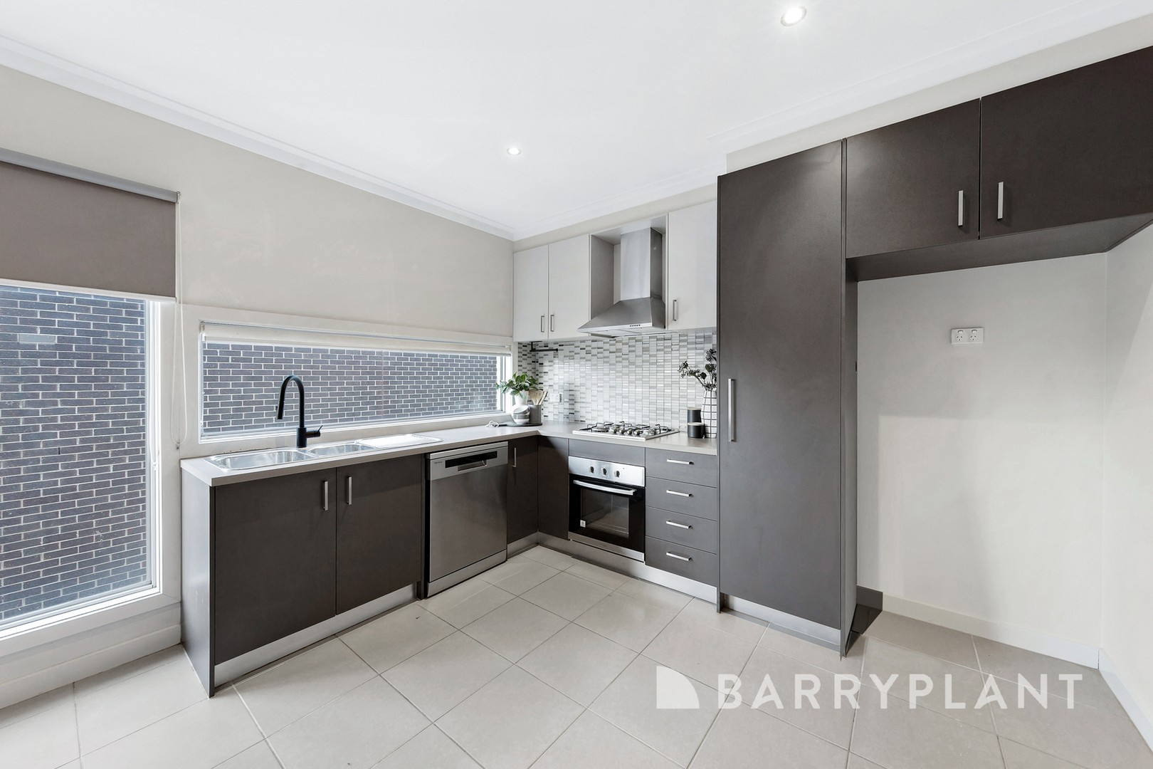 8/69-77 Lancefield Drive, Caroline Springs, VIC 3023, Caroline Springs - Thumbnail 6