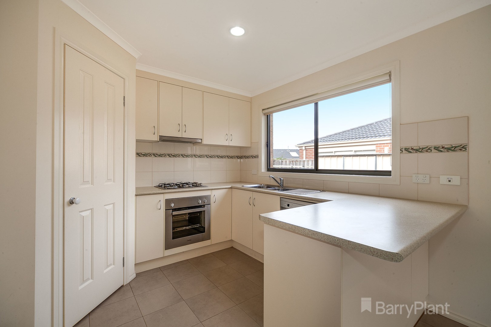 8/7 Syme Road, Pakenham, VIC 3810, Pakenham - Thumbnail 3