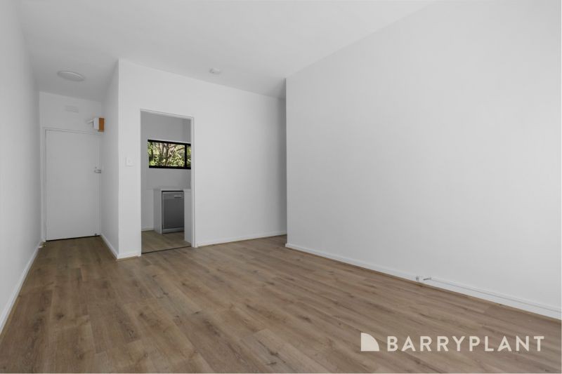 8/70 Beach Rd, Mentone, VIC 3194 - Thumbnail 2 - 23/04/2026