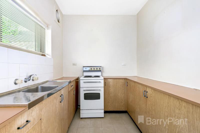 8/70 Beach Road, Mentone, VIC 3194, Mentone - Thumbnail 2